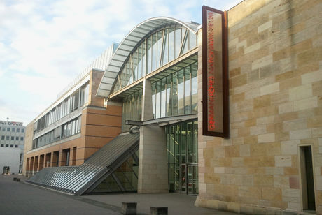 Main entrance of the Germanisches Nationalmuseum (Germanic National Museum) in Nuremberg, May 2011. - by KaterBegemot CC BY 3.0