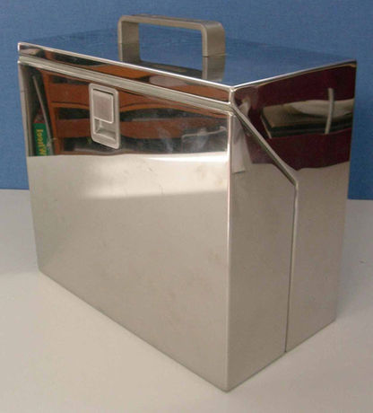 Box in carrying position