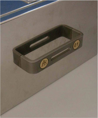 Carrying handle